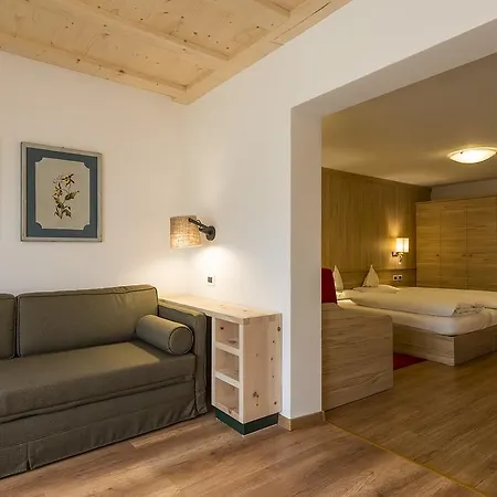 La Stua 3*